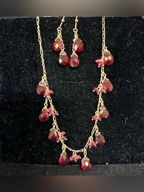 14K Gold Suzanne Kalan Necklace & Earring Set with Deep Red Garnet